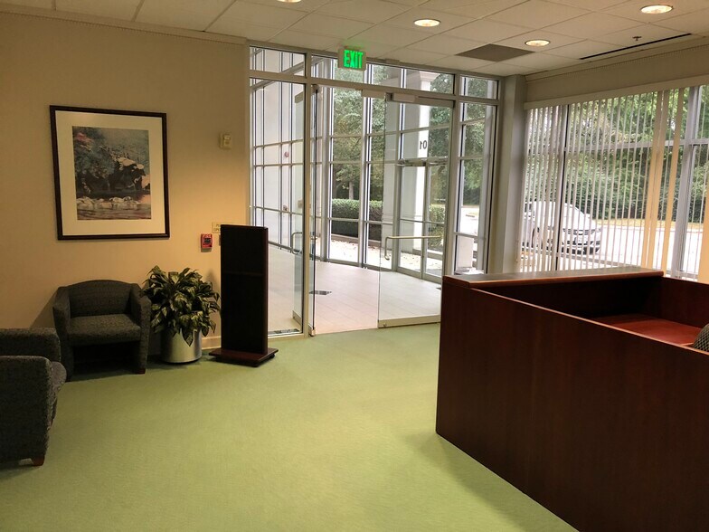 More Photos Of 4101 Interwood N Pky, Houston Medical For Lease