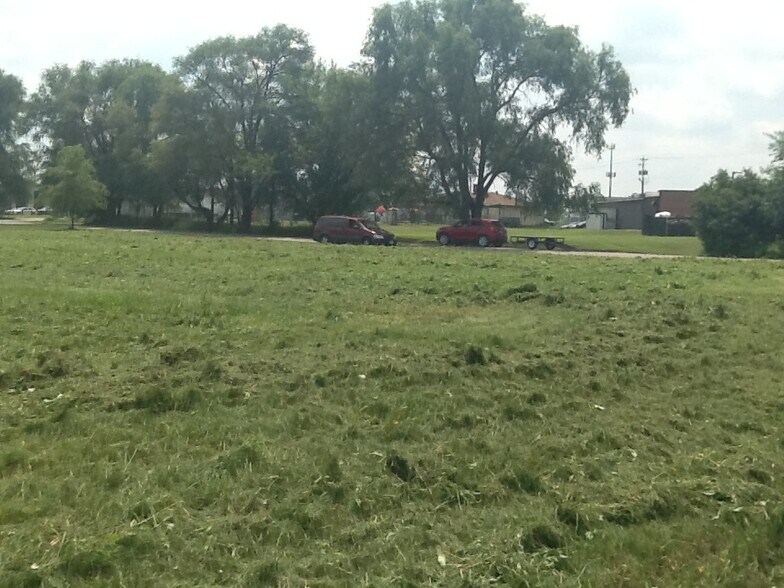 More Photos Of SE corner, 23rd Ave. & 23rd St., Council Bluffs Land For Sale