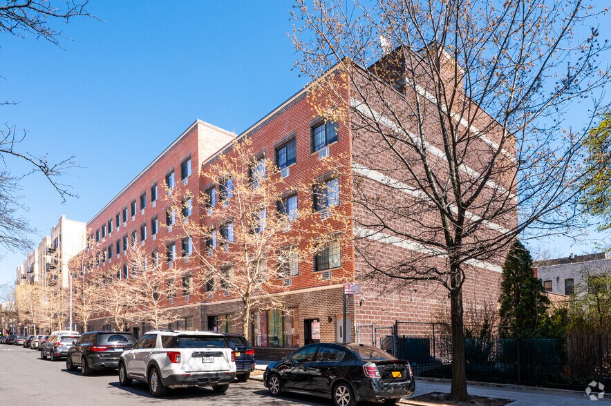 More Photos Of 1144 Evergreen Ave, Bronx Apartments For Lease