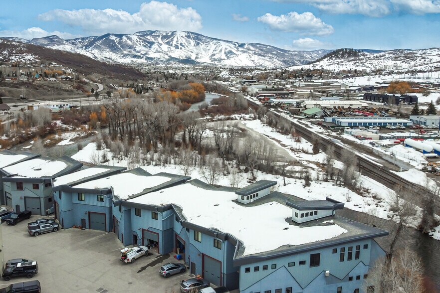 More Photos Of 1900 Bridge Ln, Steamboat Springs Showroom For Sale