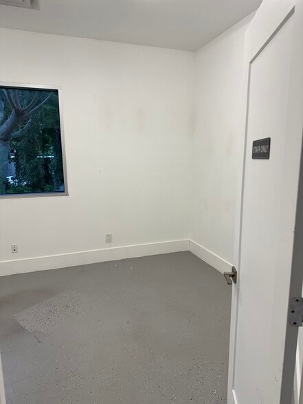 More Photos Of 120 E Marks St, Orlando Loft Creative Space For Lease