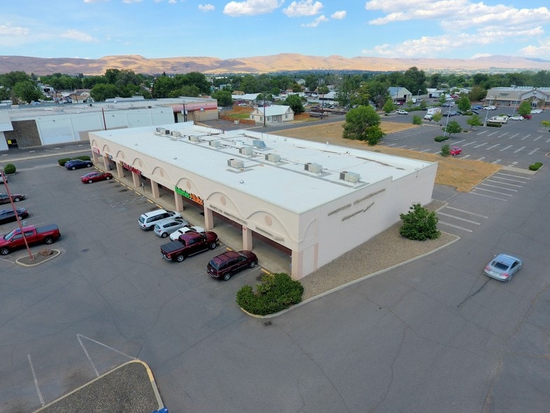 More Photos Of 1731 S 1st St, Yakima Freestanding For Lease
