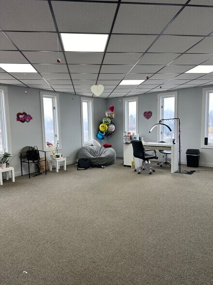 More Photos Of 3816 Grandview Ave, Gurnee Warehouse For Sale