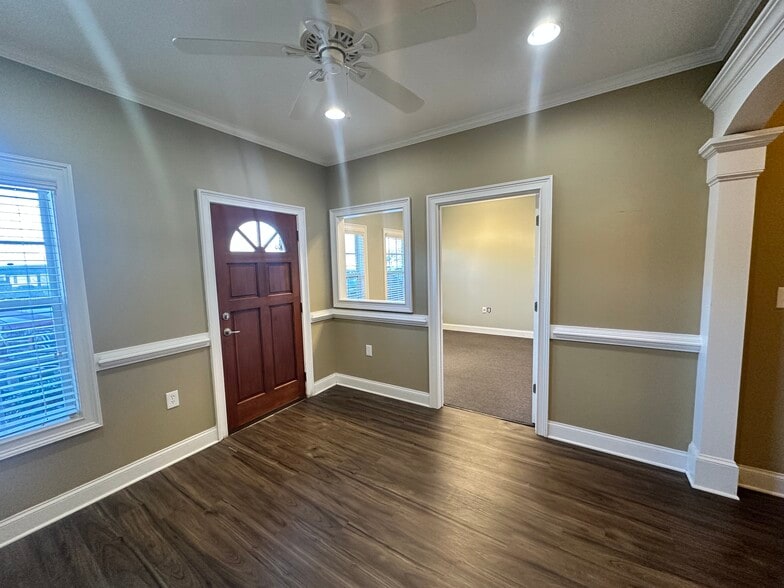 More Photos Of 110 Samaritan Dr, Cumming Medical For Sale