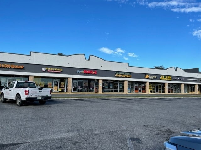 More Photos Of 401-501 Plaza Dr, Eustis Unknown For Lease