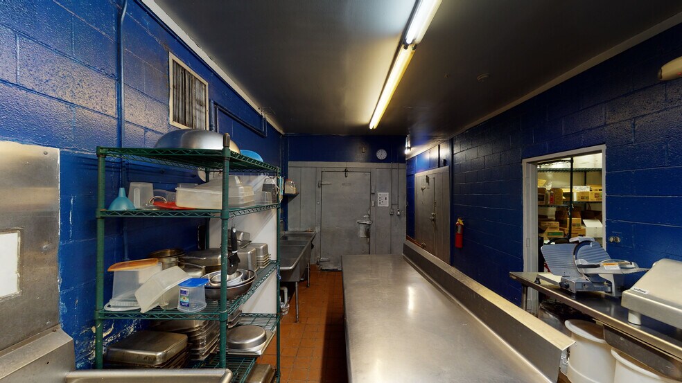 More Photos Of 1102 W Spring St, Monroe Restaurant For Sale