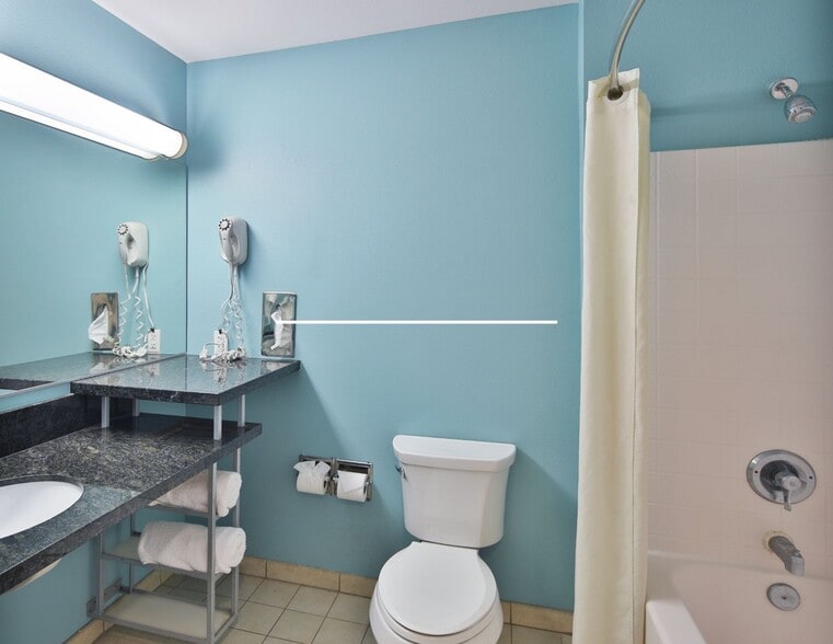 More Photos Of 81753 111 Hwy, Indio Hotel For Sale