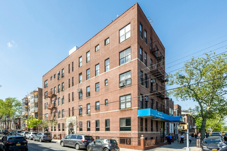 More Photos Of 4422 9th Ave, Brooklyn Apartments For Lease