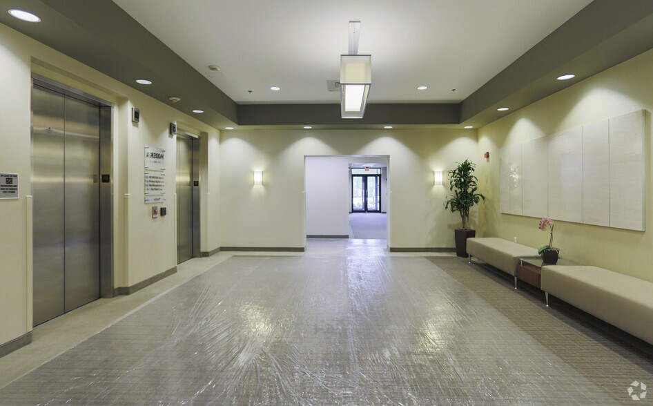 More Photos Of 20501 Seneca Meadows Pky, Germantown Office For Lease