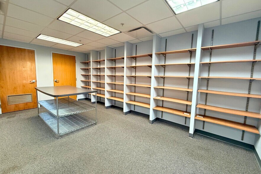 More Photos Of 1 Post Rd, Fairfield Office For Lease