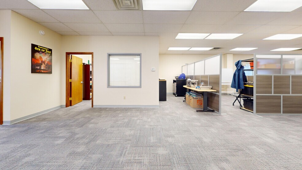 More Photos Of 821 Airport Ct, Olympia Office For Lease
