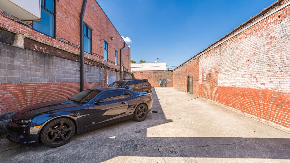 More Photos Of 1111 Central Ave, Charlotte Loft Creative Space For Sale