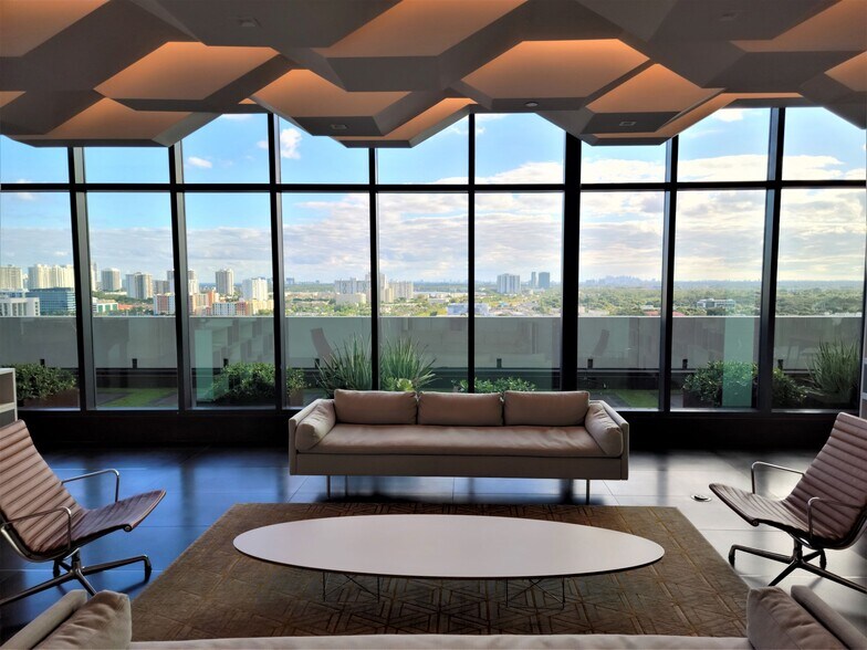 More Photos Of 19790 W Dixie Hwy, Aventura Office For Sale