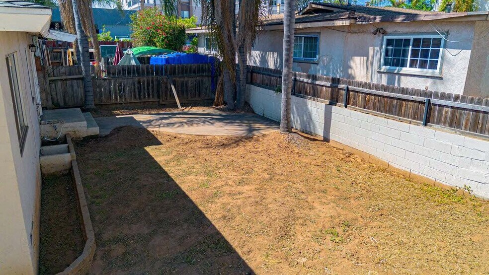 More Photos Of 1352-54 Imperial Beach Blvd, Imperial Beach Apartments For Sale