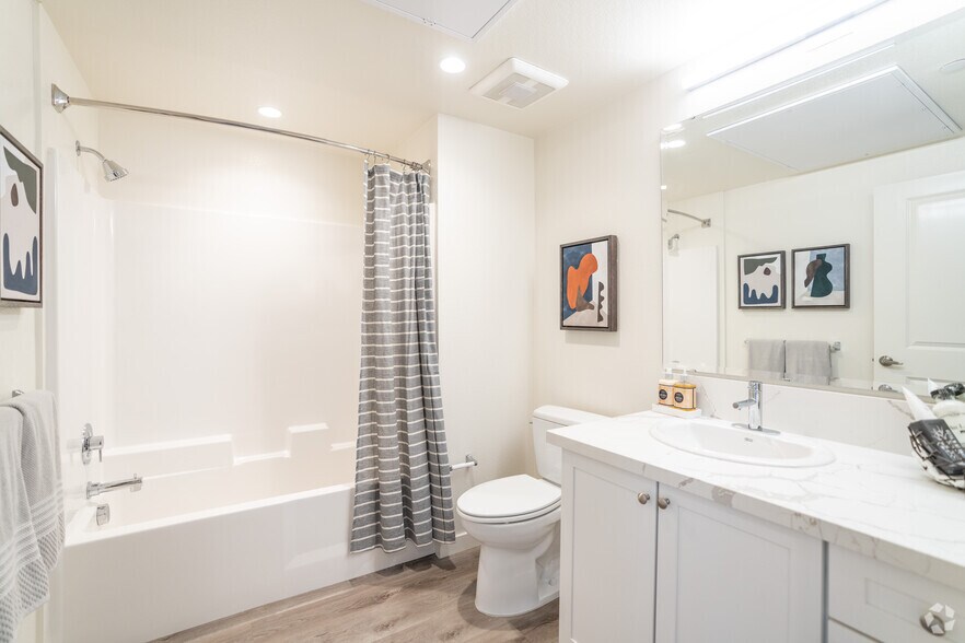 More Photos Of 1978 W Carson St, Torrance Apartments For Lease