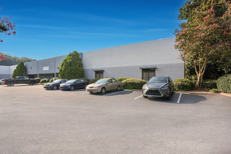 More Photos Of 4761 Hugh Howell Rd, Tucker Unknown For Lease