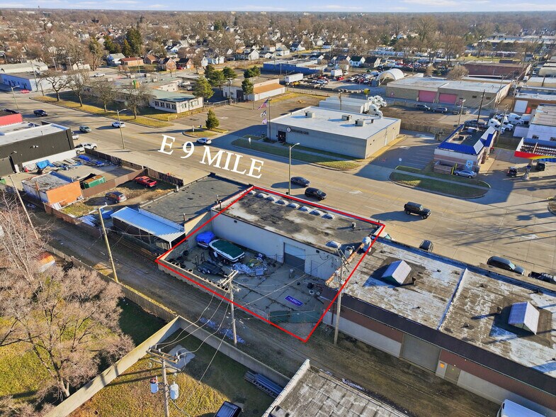More Photos Of 6737 E Nine Mile Rd, Warren Warehouse For Lease