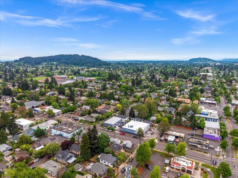 More Photos Of 3327 SE 50th Ave, Portland Office Residential For Sale