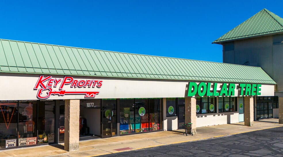 More Photos Of 1051-1085 Pearl Rd, Brunswick Storefront For Sale