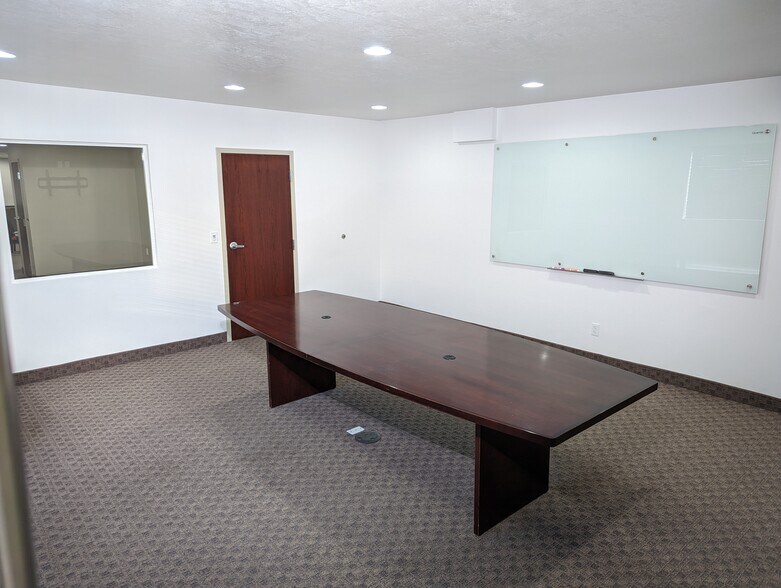 More Photos Of 332 E 3300 S, Salt Lake City Light Distribution For Lease