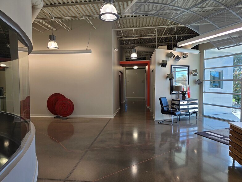 More Photos Of 5486 Airline Dr, Bossier City Office For Sale