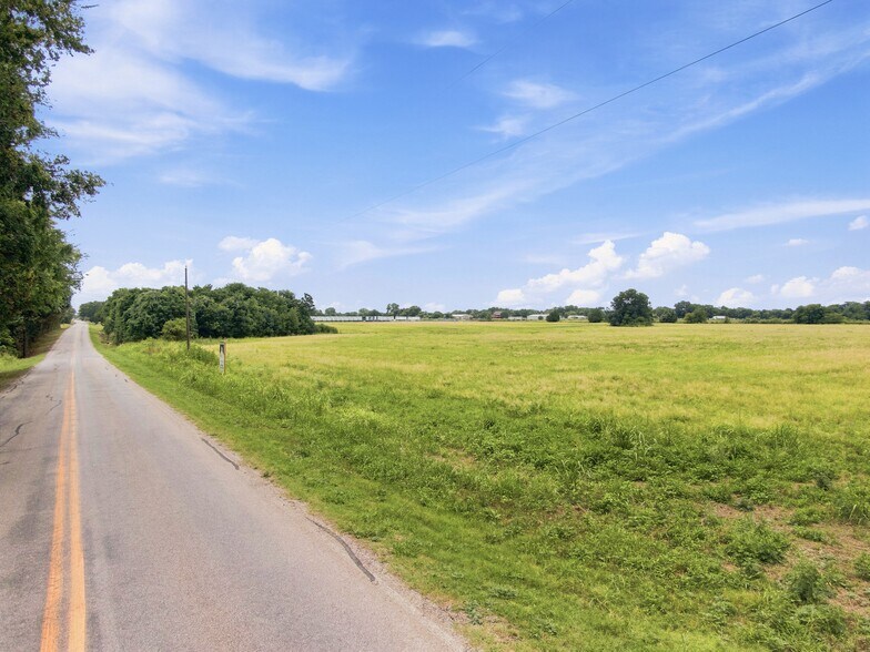More Photos Of 700 Gellar Road, Wilmer Land For Sale