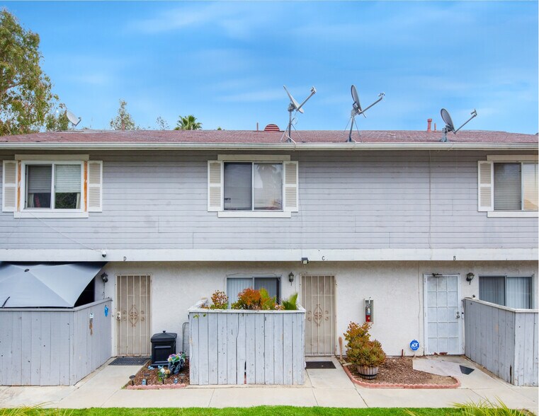 More Photos Of 28926 Calle del Lago, Murrieta Multifamily For Sale