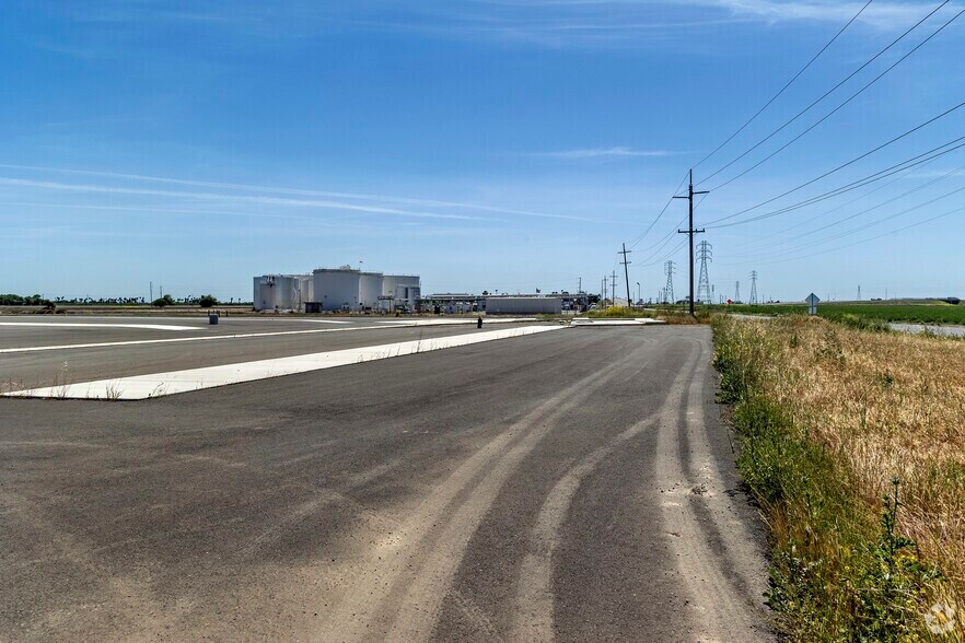 More Photos Of 22700 Kasson Rd, Tracy Land For Lease