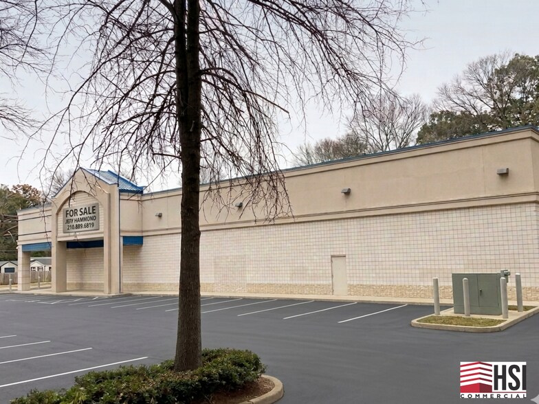 More Photos Of 3059 Washington Rd, East Point Freestanding For Lease
