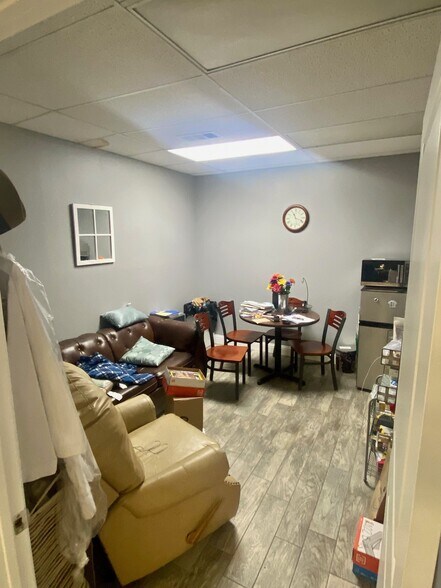 More Photos Of 910 W Northside Dr, Fort Worth Medical For Lease
