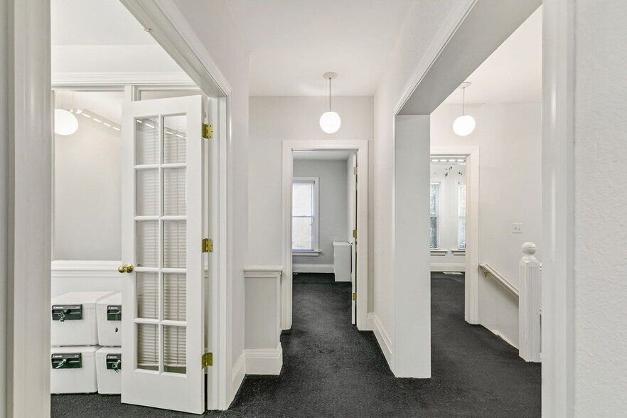 More Photos Of 818 E 19th Ave, Denver Office For Sale