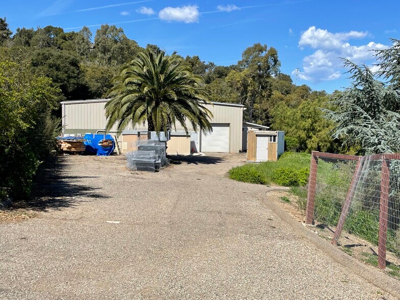 More Photos Of 1601 US-101, Buellton Warehouse For Lease