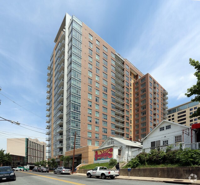 More Photos Of 4800 Auburn Ave, Bethesda Apartments For Lease