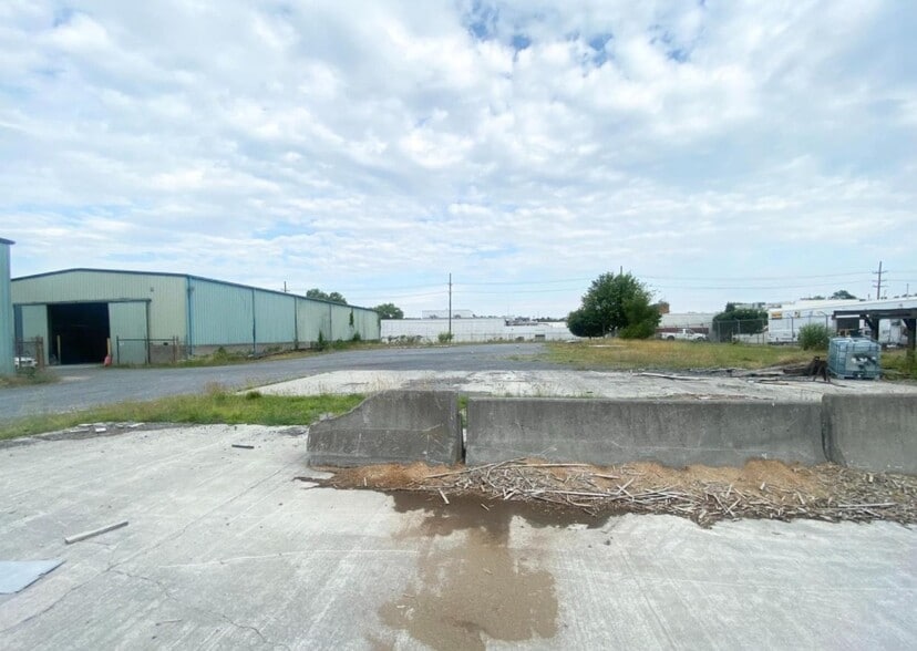 More Photos Of 600 N Kent St, Winchester Warehouse For Lease
