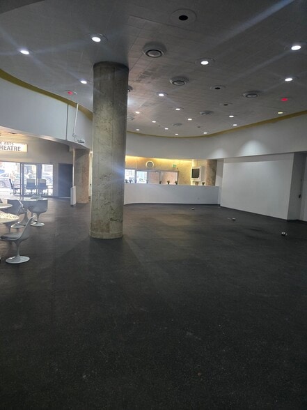 More Photos Of 120 E Market St, Indianapolis Office For Lease