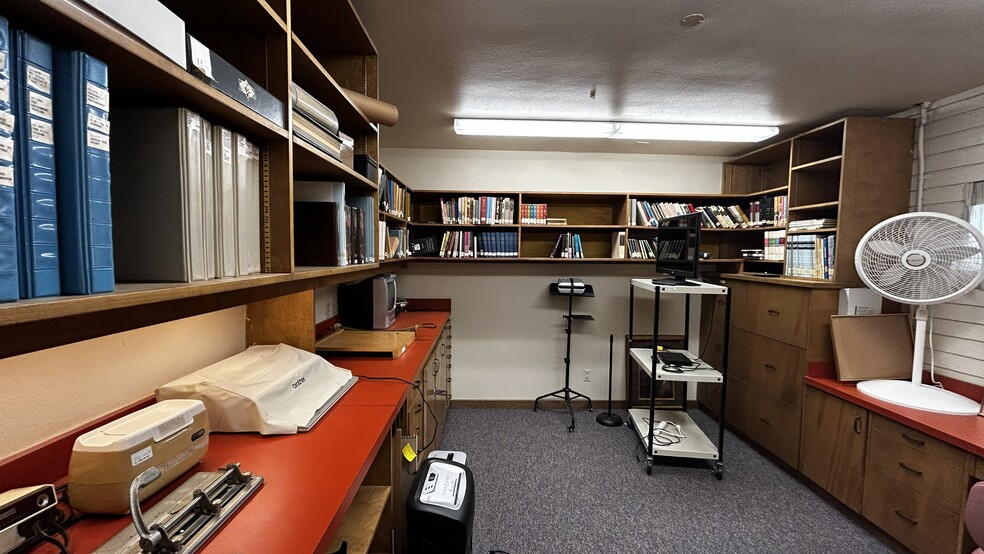 More Photos Of 11315 White Oak Ave, Granada Hills Specialty For Sale