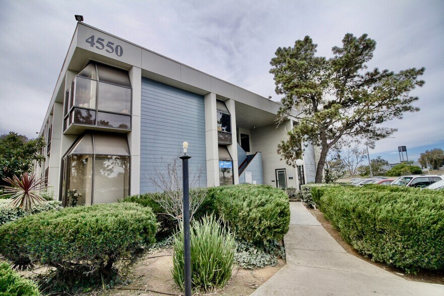 More Photos Of 4550 Kearny Villa Rd, San Diego Office For Lease