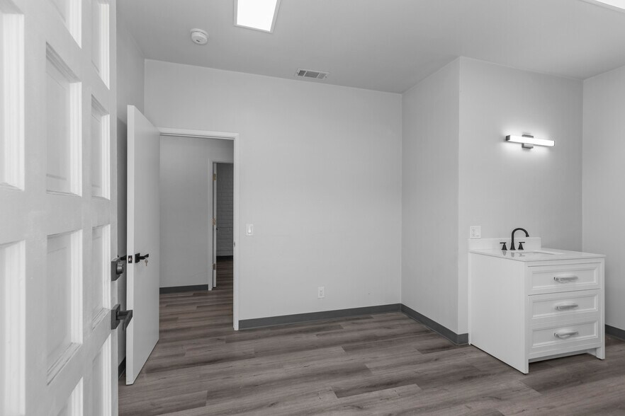 More Photos Of , Escondido Office For Sale