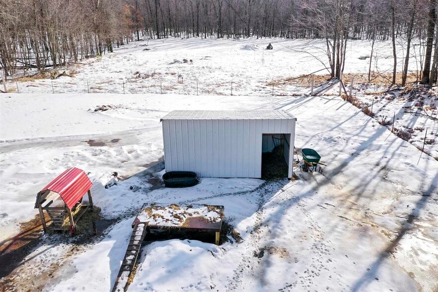 More Photos Of W11375-A W11375-A County Road X Rd, Crivitz Sports And Entertainment For Sale