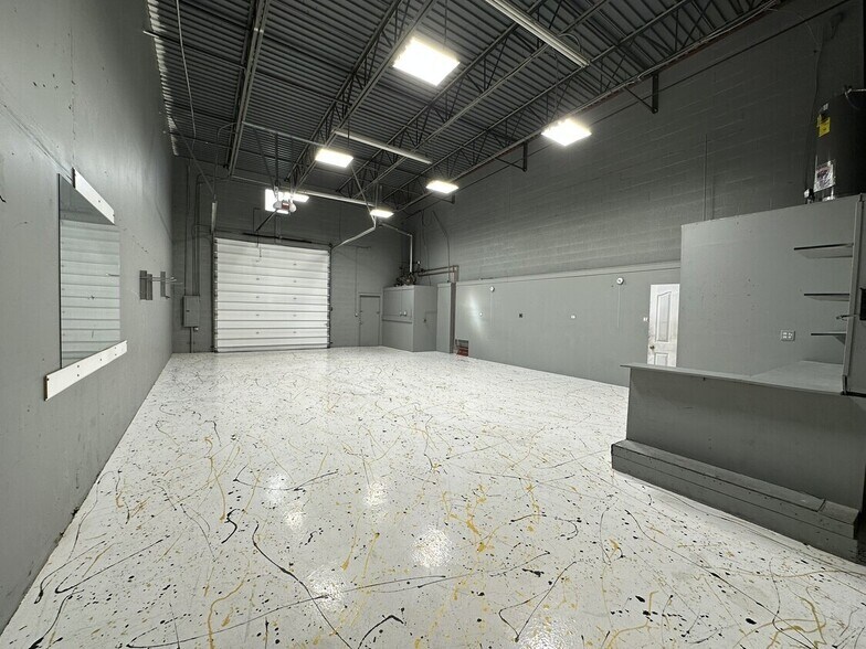More Photos Of 6748 S Airport Rd, West Jordan Light Manufacturing For Sale