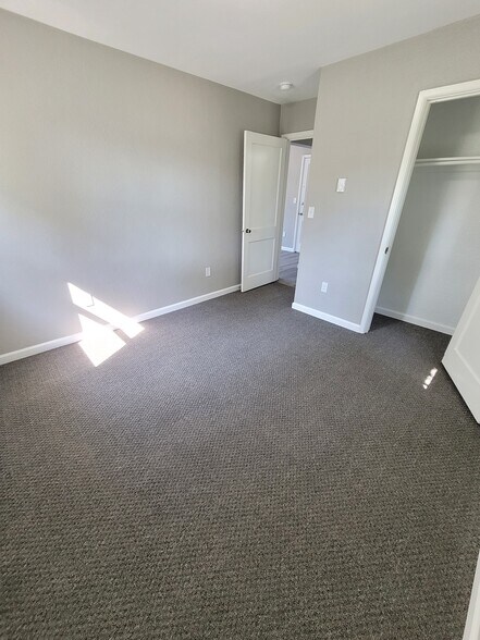 More Photos Of 1351 Iowa Ave SE, Huron Apartments For Sale