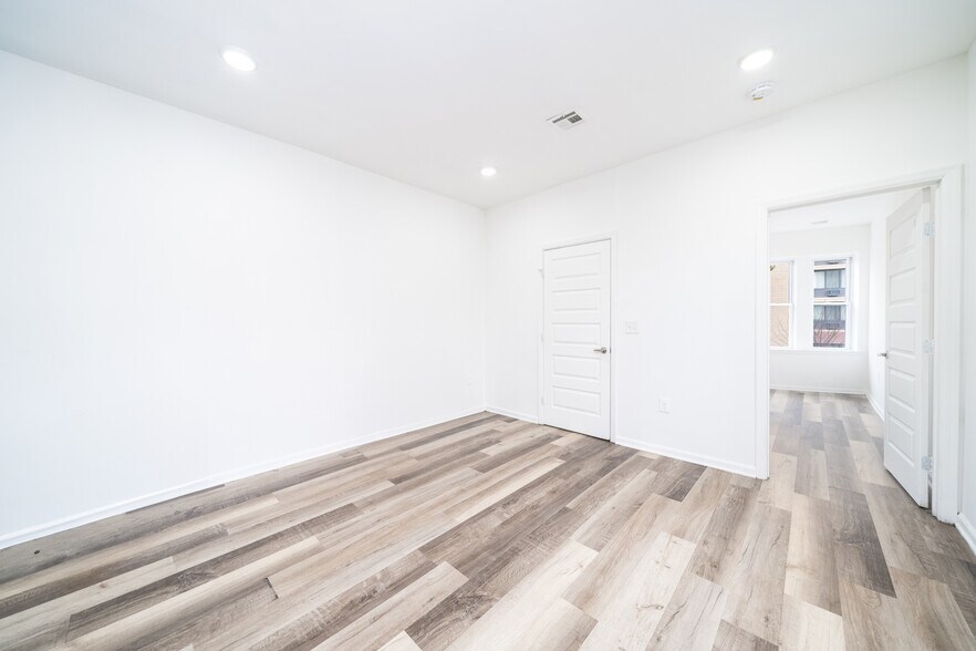 More Photos Of 430 Ocean Ave, Jersey City Apartments For Sale