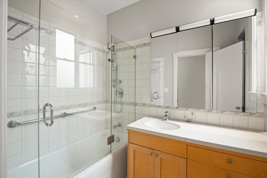 More Photos Of 3241 Clement St, San Francisco Apartments For Sale