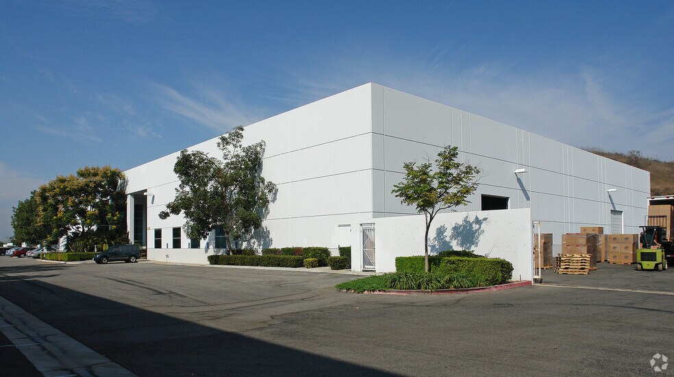 Primary Photo Of 25131 Arctic Ocean Dr, Lake Forest Manufacturing For Lease