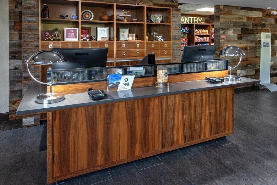 More Photos Of 4090 Stansell Ct, Memphis Hotel For Sale