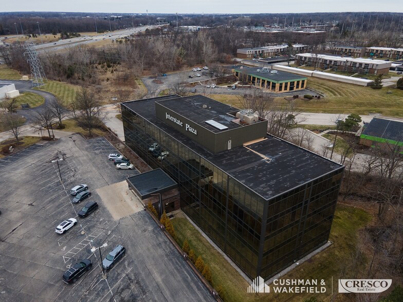 More Photos Of 16600 Sprague Rd, Middleburg Heights Office For Lease