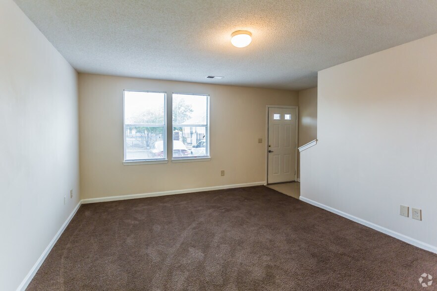 More Photos Of 1528 Ragan St, Memphis Apartments For Sale