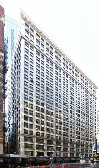 More Photos Of 5 S Wabash Ave, Chicago Office For Lease