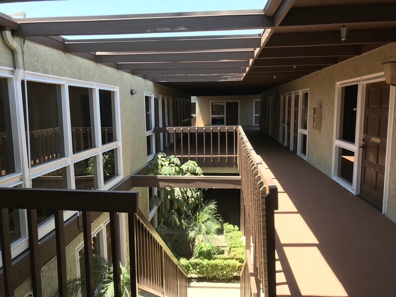 More Photos Of 202 Fashion Ln, Tustin Office For Lease