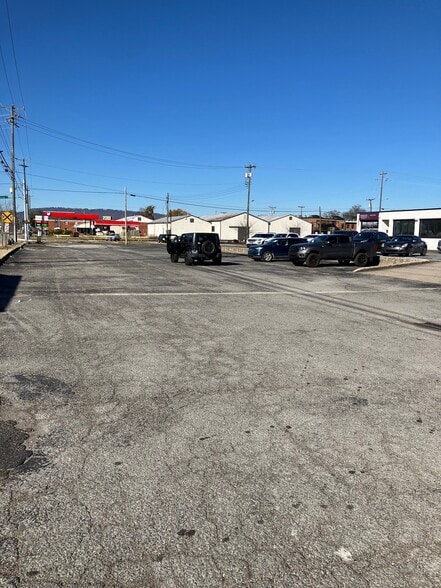 More Photos Of 1331 Main St, Chattanooga Industrial For Lease